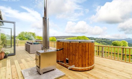 1 Bed in Abergavenny 1