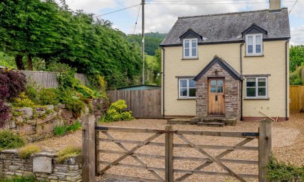 4 Bed in Brecon