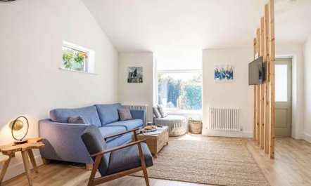 2 Bed in Lymington 3