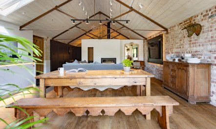 The Long Barn 5