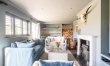 The Chic Retreat 1
