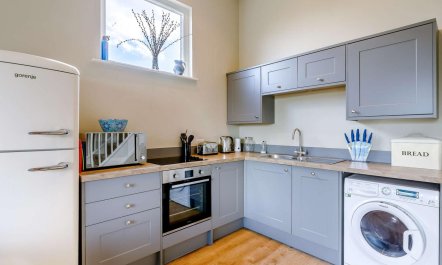 2 Bed in Blandford Forum 2