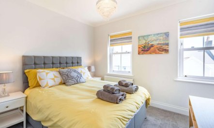 2 Bed in Tenby 9