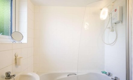 1 Bed in Aberdovey 5