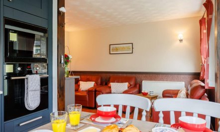 2 Bed in Brixham 5