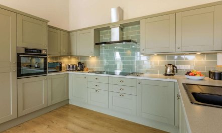 2 Bed in Sherborne 3