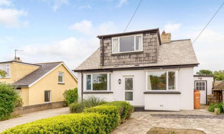 3 Bed in Truro 1