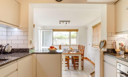 3 Bed in Truro 4