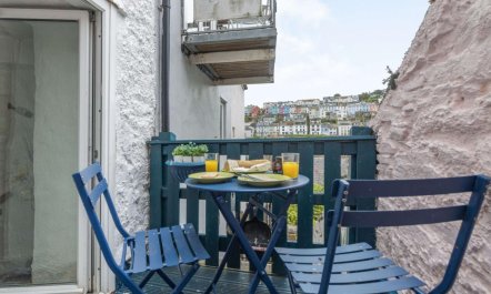 2 Bed in Brixham 3