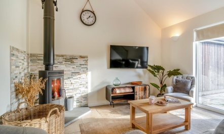 3 Bed in Brecon 1