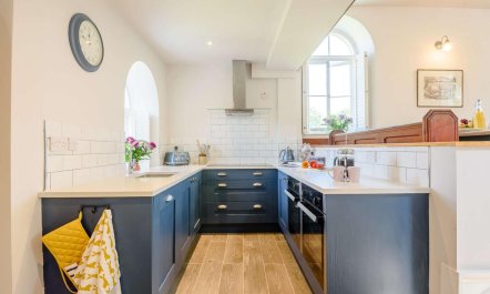 4 Bed in Buxton 2