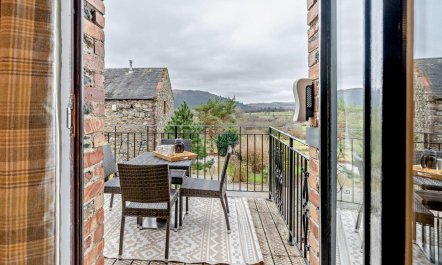 2 Bed in Keswick 1