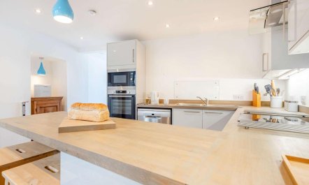 3 Bed in Aberdovey 6