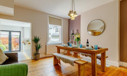 3 Bed in High Peak 1