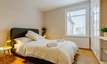 3 Bed in High Peak 7