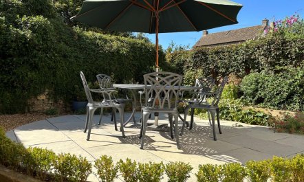 3 Bed in Cheltenham 1