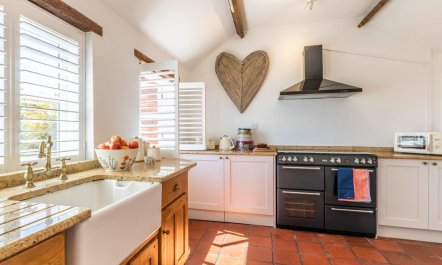 2 Bed in Chipping Campden 8