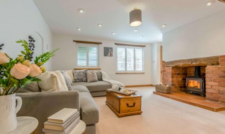 2 Bed in Chipping Campden 2