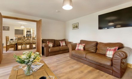 7 Bed in Narberth 2