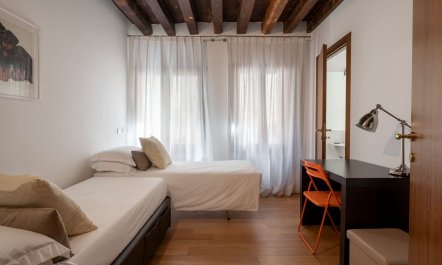 Rialto Reverie 7