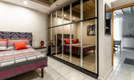 Cicero's Hideaway 6