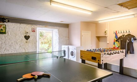 3 Bed in Lower Woodford 0