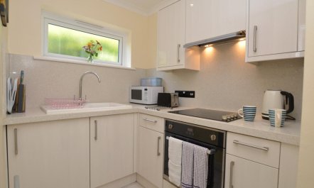 1 Bed in Bridport 5