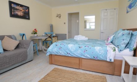1 Bed in Bridport 1