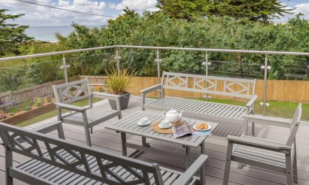 4 Bed in Padstow 2
