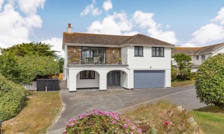 4 Bed in Padstow 0