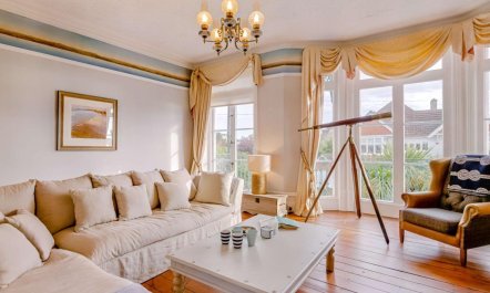 4 Bed in East Cowes 5