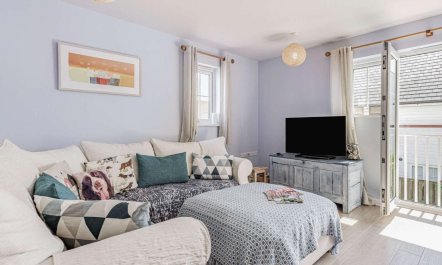 2 Bed in Rye- 1