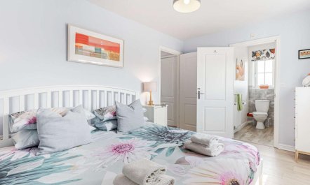 2 Bed in Rye- 8