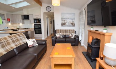 2 Bed in Auchenmalg 1