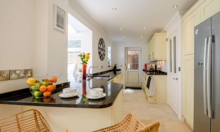 4 Bed in Christchurch 6