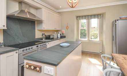 4 Bed in Penrith 6