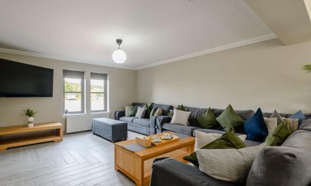 4 Bed in Alexandria 1