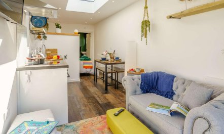 1 Bed in Bridgend 2