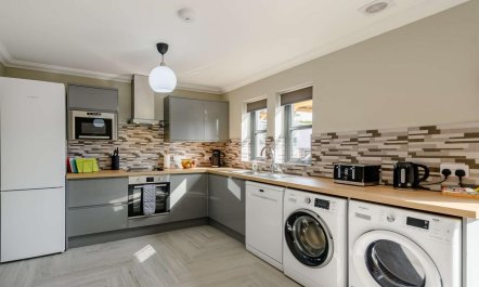 4 Bed in Alexandria 6