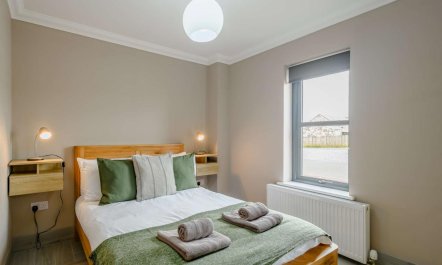 4 Bed in Alexandria 8