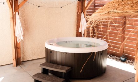 Moonstone Adobe 7