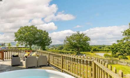 3 Bed in St. Giles-on-the-Heath 0