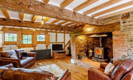 2 Bed in Newtown 8