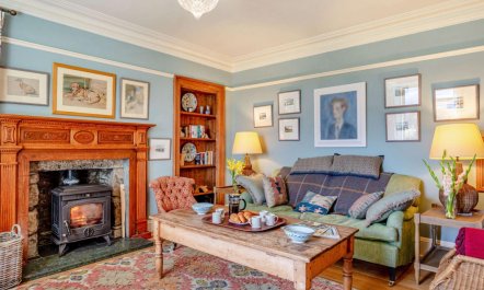 4 Bed in Huntly 3