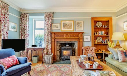 4 Bed in Huntly 2