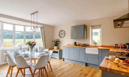 4 Bed in Ashbourne 2