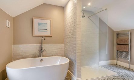 2 Bed in Hope Valley 4