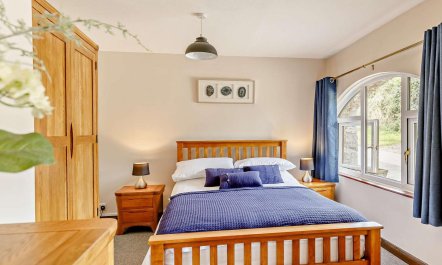 2 Bed in South Molton 9