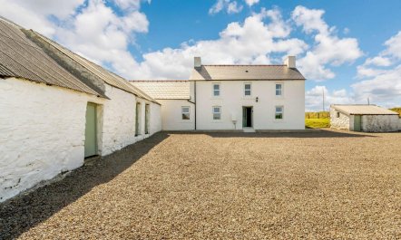 3 Bed in Haverfordwest 1