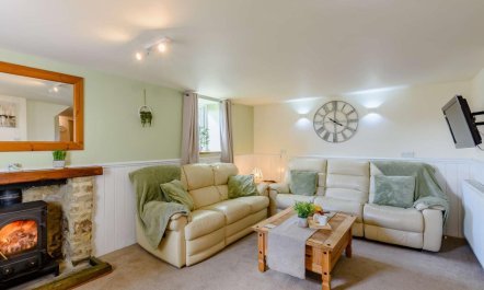 3 Bed in Pickering 2